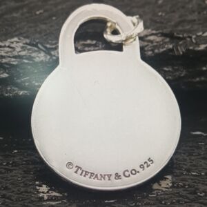 Tiffany & Co Medium Engravable Blank Round Tag Mens Pendant Sterling Silver